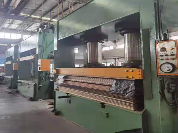 香港福江南板材,福江南木業(yè),香杉木生態(tài)板銷(xiāo)售,桐木生態(tài)板銷(xiāo)售,常德市福瑞江南建材貿(mào)易有限公司