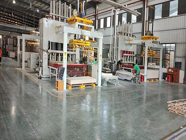 香港福江南板材,福江南木業(yè),香杉木生態(tài)板銷售,桐木生態(tài)板銷售,常德市福瑞江南建材貿(mào)易有限公司